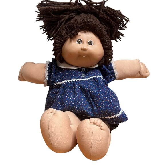 Cabbage Patch Kids Vintage Doll With Brown Yarn Hair & Blue Dress - Picture 2 of 3
